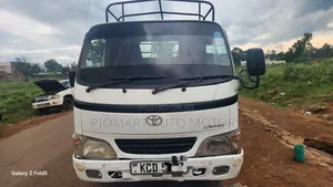 Toyota Dyna 1KD Mini Truck 2009