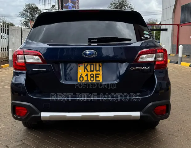 Subaru Outback 2018 Black - 1