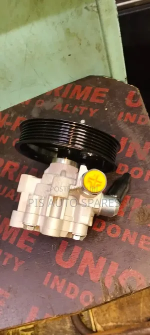 Toyota Land Cruiser 2UZ Power Steering Pump (Mpya Kabisa)