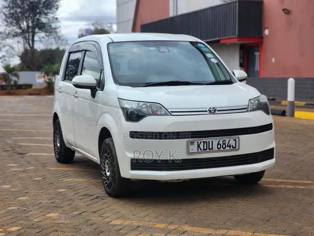 Toyota Spade 1.5 2019 White - 1