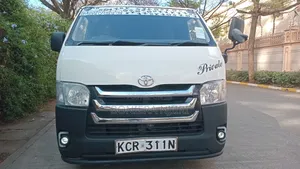 Toyota HiAce 2012 - 14 Seater