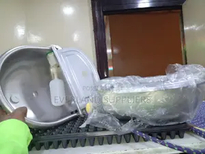 Kinywaji cha Ng'ombe wa Maziwa cha Chuma cha Kutolea Nafsi cha Kujaza Kiotomatiki Kipya