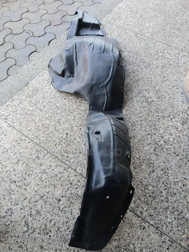 Subaru Legacy/Outback BP5/BP9 Inner Fenders/Stoneguards - 1