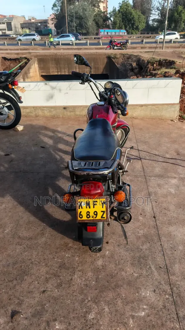 TVS HLX 125 2024 Red - 1