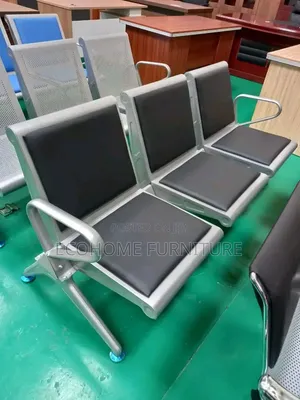 Kiti cha Miti 3 cha Eneo la Kusubiri - Uwanja wa Ndege, Mapokezi ya Hospitali