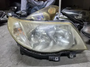 Subaru Forester SH5 Xenon Headlights (Zilizotumika)