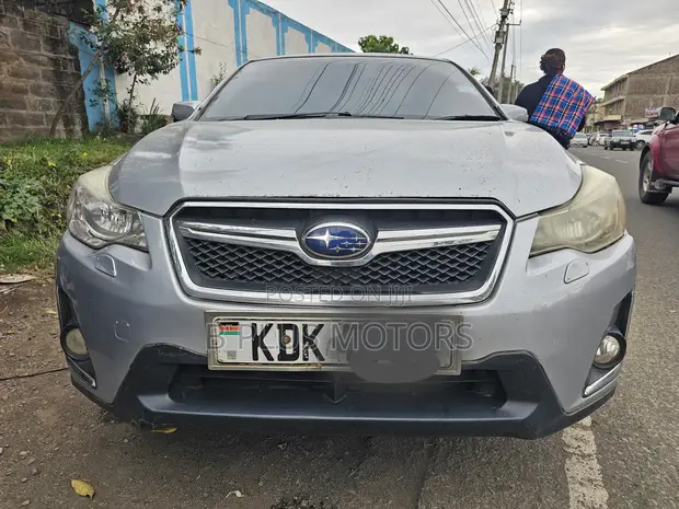 Subaru XV 2016 Silver - 1