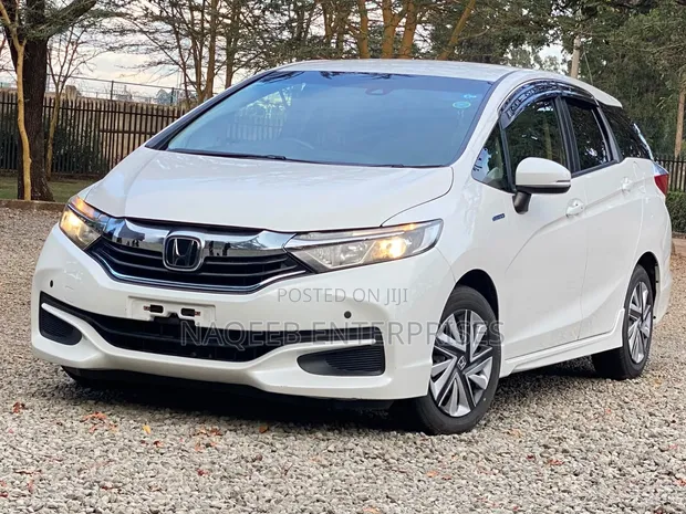 Honda Fit Shuttle 2019 White - 1