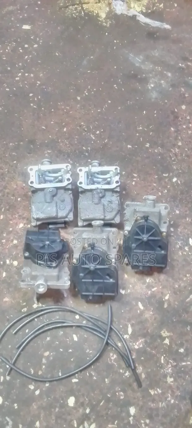 Toyota Hilux Vigo Differential Switch - 1