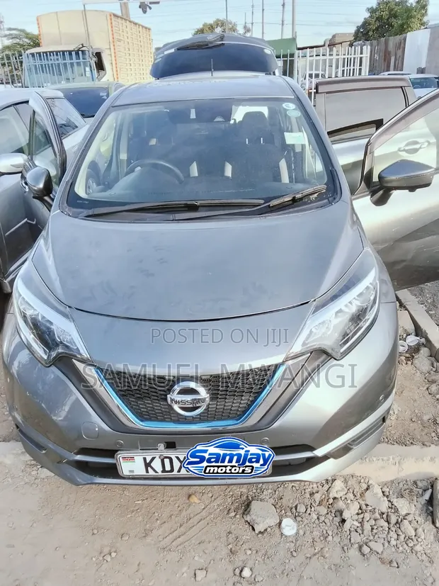 Nissan Note e-Power 2018 Grey - 1