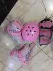 Brand New Skate Shoes with Gears, Medium Size - 2