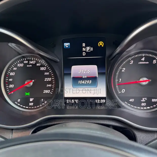 Mercedes-Benz C180 2014 White - 1