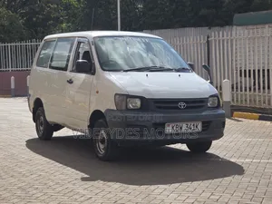 Toyota TownAce 2006 Nyeupe