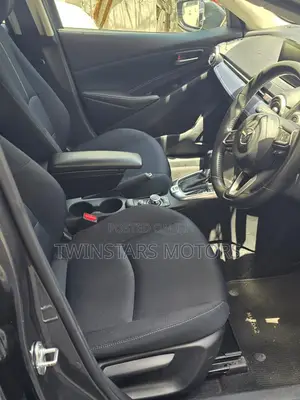 Mazda 2 2019 Gray