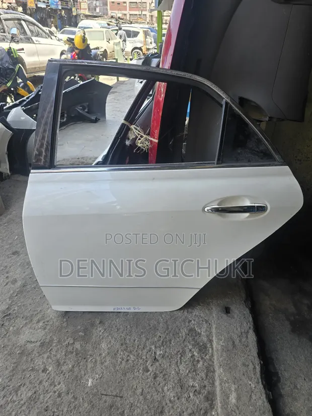 Toyota Mark X GRX120 Rear Door LH (2005-2008) - 1