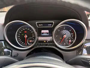 Mercedes-Benz GLE 350d 4MATIC 2017 White