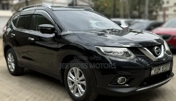 Nissan X-Trail 2016 Nyeusi Matt - 1