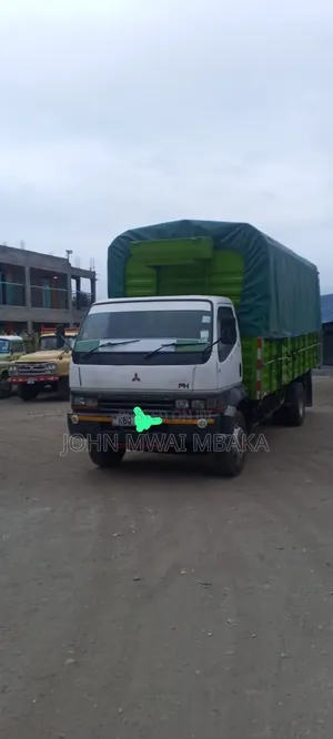Mitsubishi FH 215 Truck 2012 White