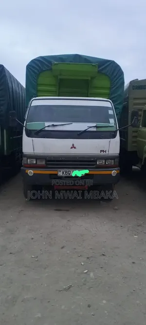 Mitsubishi FH 215 Truck 2012 White
