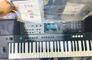 Yamaha Piano Keyboard