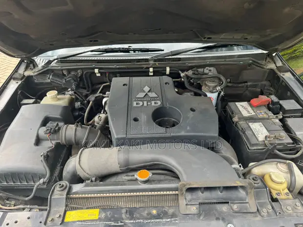 Mitsubishi Pajero 3.2 Di-D 2008 Black - 1