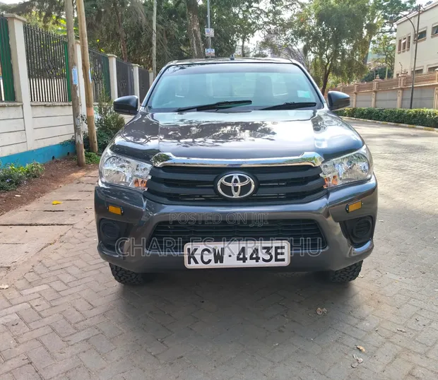 2020 Toyota Hilux Revo GD6 - 1