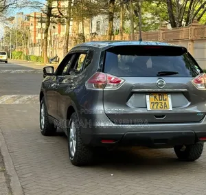 Nissan X-Trail 2015 Gray