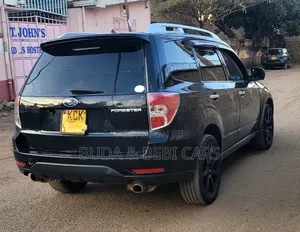 Subaru Forester Sport 2010 Nyeusi