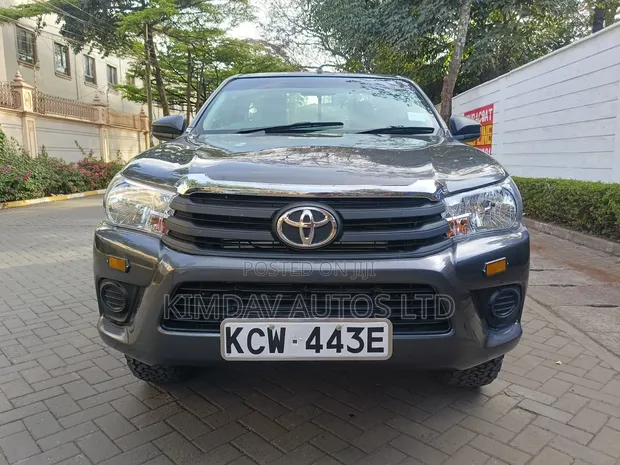Toyota Hilux Revo Double Cab Diesel 2.4 RWD 2019 Gray - 1