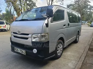 Toyota HiAce Commuter 2014 Silver