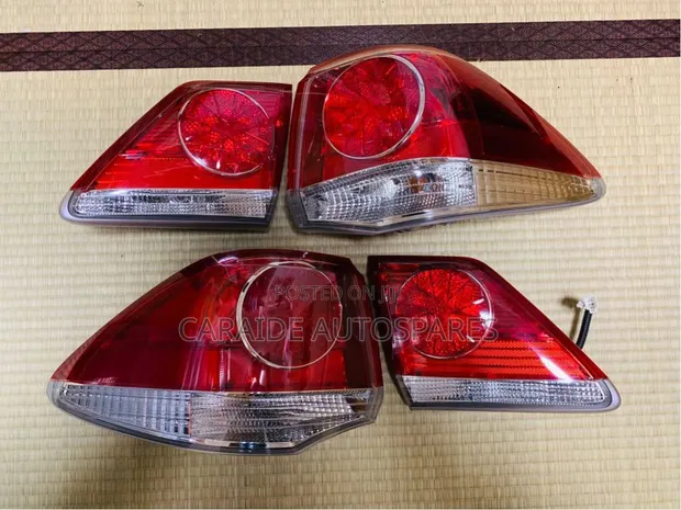 Taillights za Toyota Crown Athlete 2010-2012 - 1
