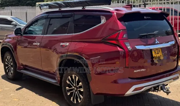 Mitsubishi Pajero Sport 2020 Red - 1