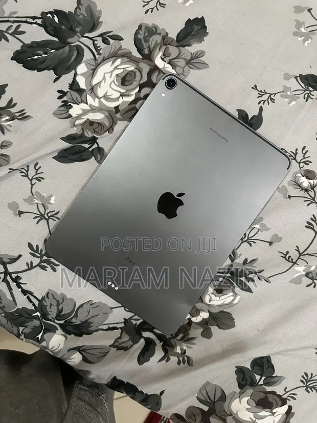 Apple iPad Pro 11-Inch 64GB - Space Grey - 1