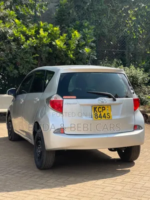 Toyota Ractis 2011 Kijivu
