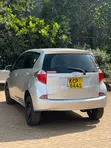 Toyota Ractis 2011 Kijivu - 1