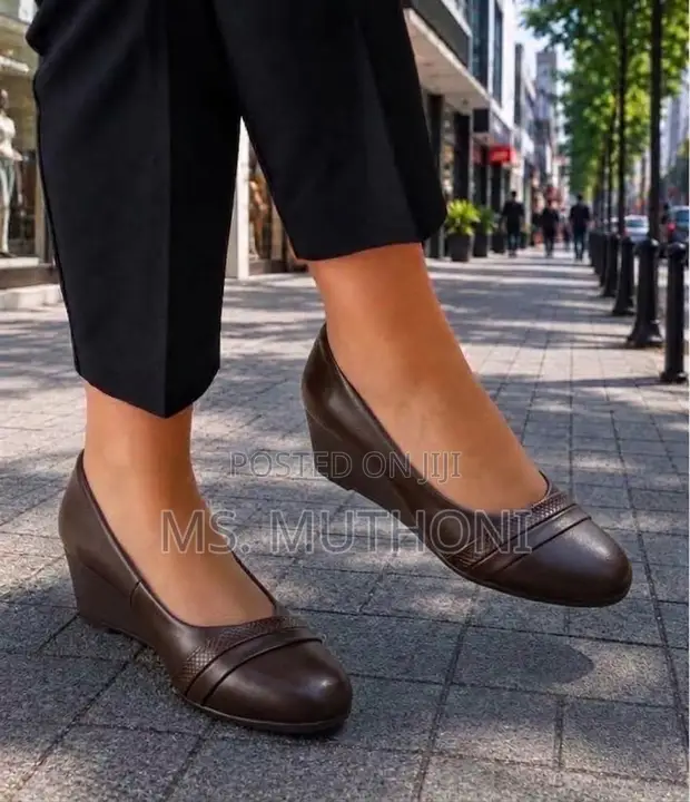 Kiramona Comfortable Low Closed Wedges - Size 37-43 - 1