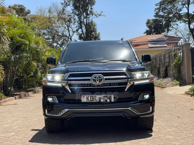 Toyota Land Cruiser 4.6 V8 ZX 2011 Black - 1