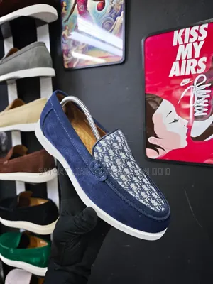 Dior Loafers Mpya