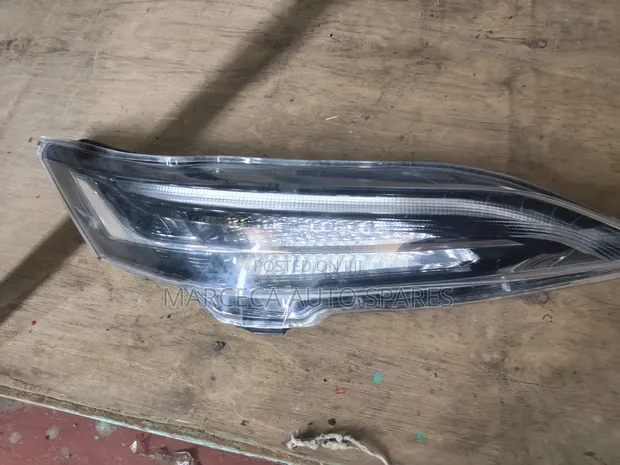 Nissan Serena Upper Headlight (Non-Xenon) - 1