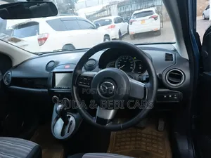 Mazda Demio 2012 Bluu