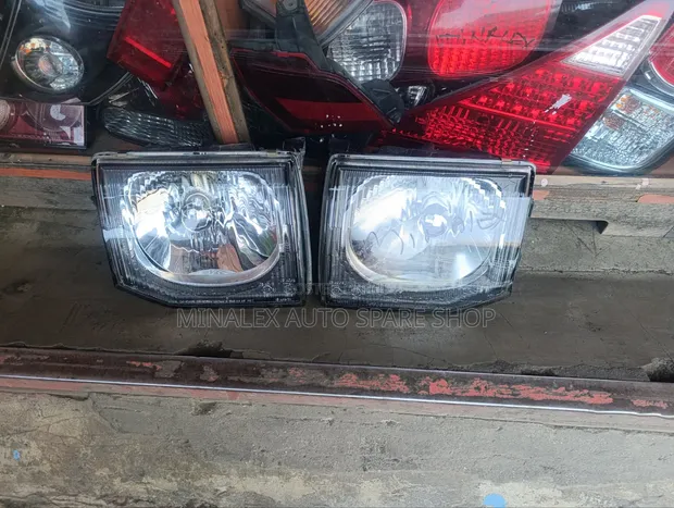 Mitsubishi Pajero Simcard Headlight - Clear Type - 1