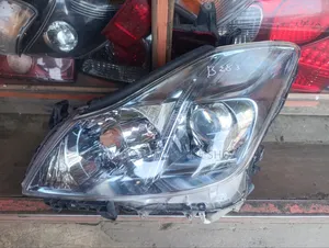 Toyota Crown Headlight (2010) - Xenon Type