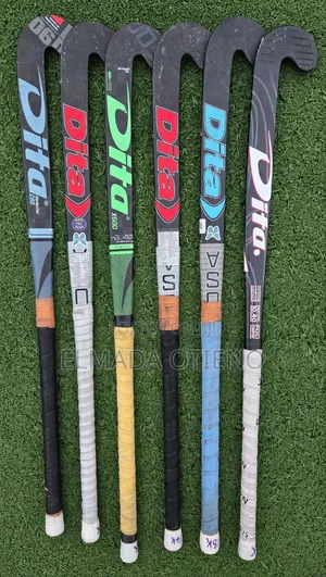 Hockey Sticks za Awali