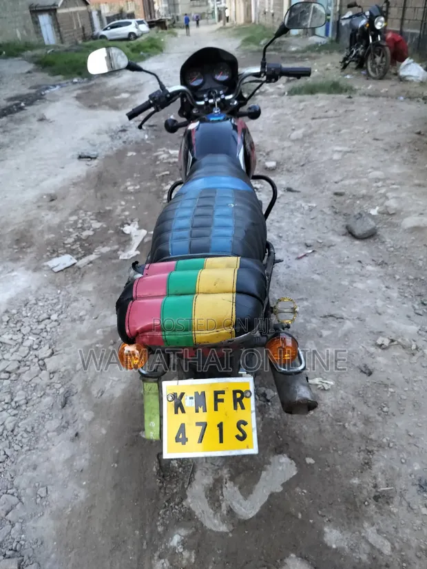 Bajaj Boxer 150 UG 2022 Red - 1