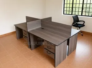 4 Seater Office Workstation Desk - Mpya Kabisa