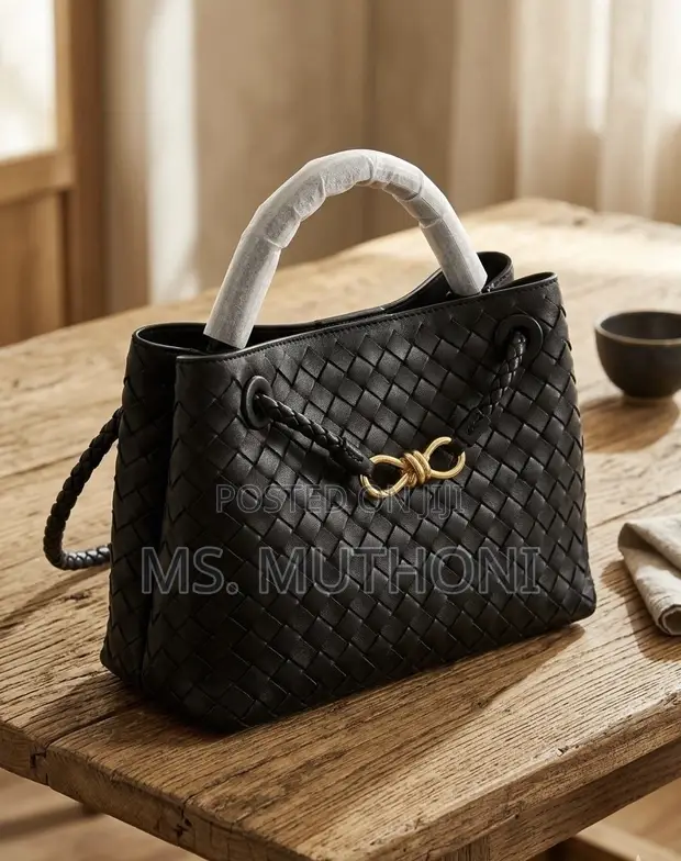 Ubora Bottega Veneta Handbag - Mpya Kabisa - 1