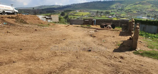 Vipande 2.5 vya Ardhi Vinauzwa Mau Town Center - 1