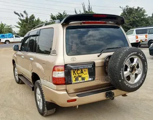 Toyota Land Cruiser 100 Series 2000 Gold