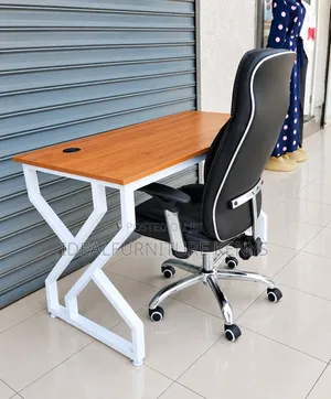Z-Frame Office Desk with Executive Chair Set