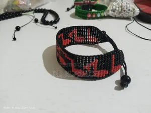 Bangili ya Wapenzi wa Muziki - Nyekundu na Nyeusi